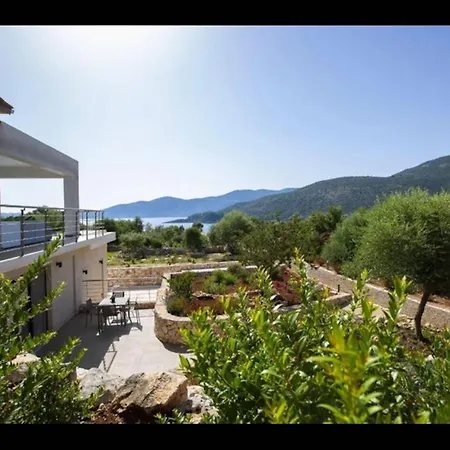 Villa Del Mar Up To 10 Guests Amuso Bay Evgiros